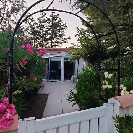 Maison Jardin Wifi - Climatisation - 100 M Plage Sauvage - 20 Min Perpignan Torreilles Exterior photo
