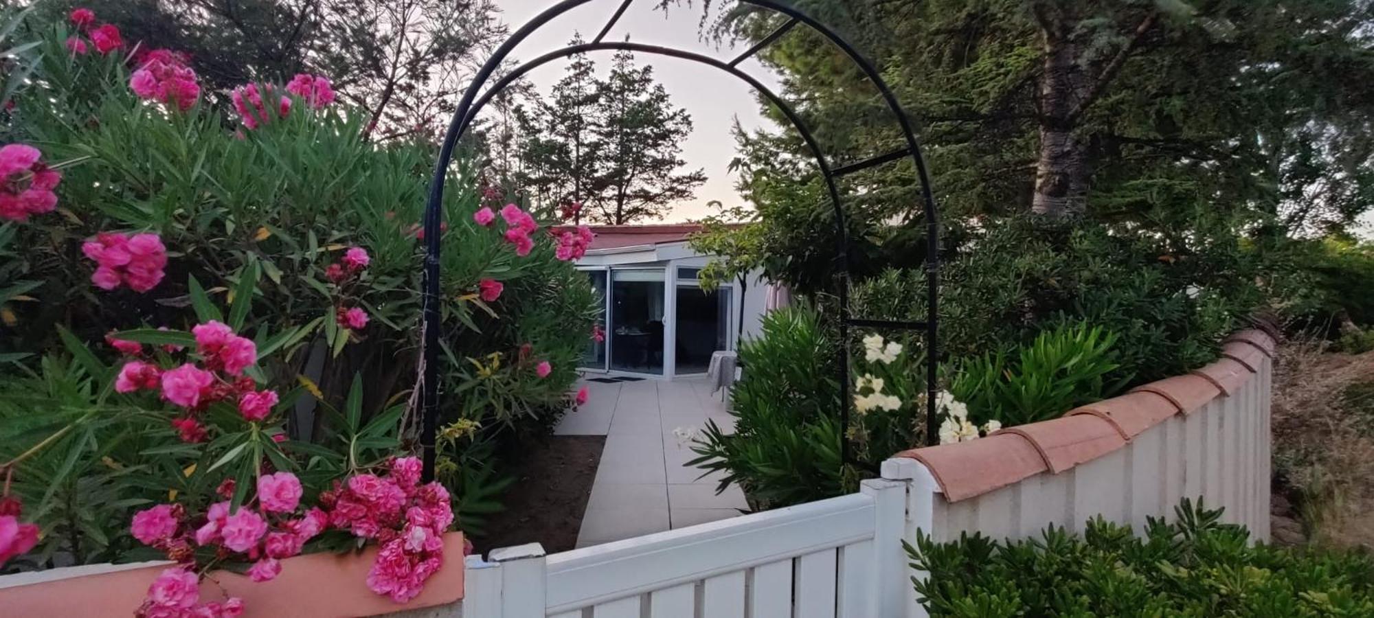 Maison Jardin Wifi - Climatisation - 100 M Plage Sauvage - 20 Min Perpignan Torreilles Exterior photo